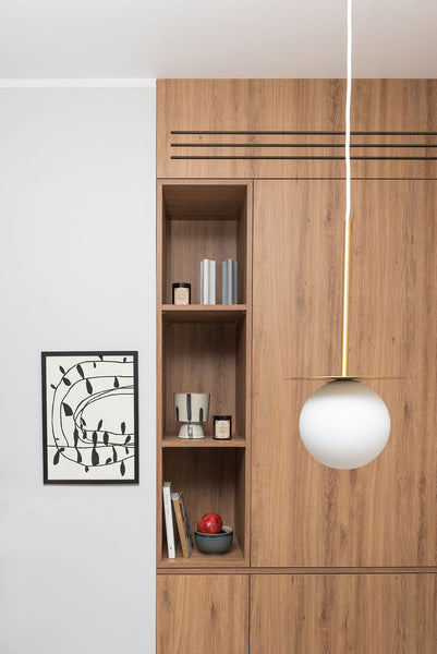 Ceiling lamp BORRA B white with a brass disc and a glass UMMO shade